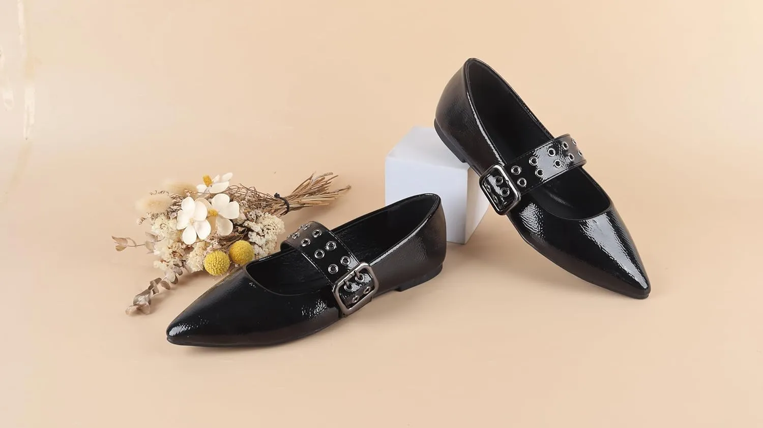 ADAMUMU Rhinestone Flats for Women Sparkly Crystals Ballerina Shoes Crystals Sparkly Mary Jane Flats Round Toe Buckle Strap Design Comfortable and Non Slip Sole Flat for Daily Wear and Work