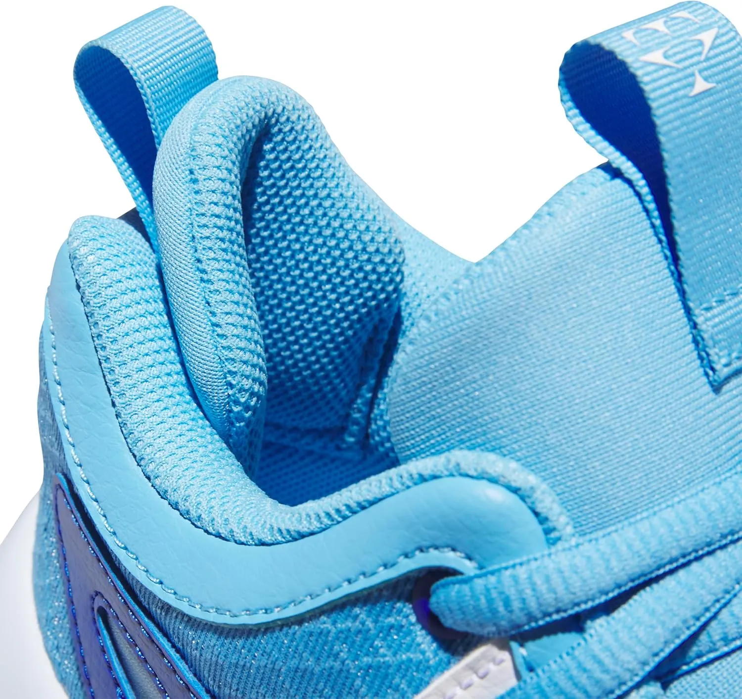 adidas Originals Unisex-Adult Trae Unlimited 2 Sneaker