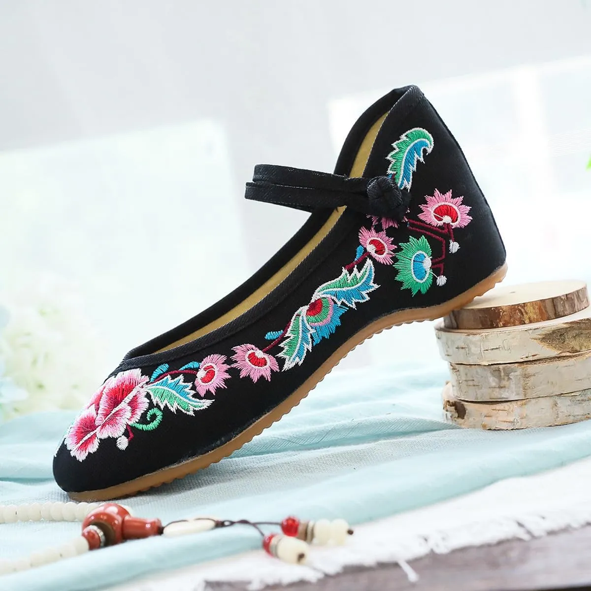 Chinese Embroidered Shoes for Women Round Toe Mary Jane Shoes Handmade Floral Slip On Loafers Comfort Walking Flats