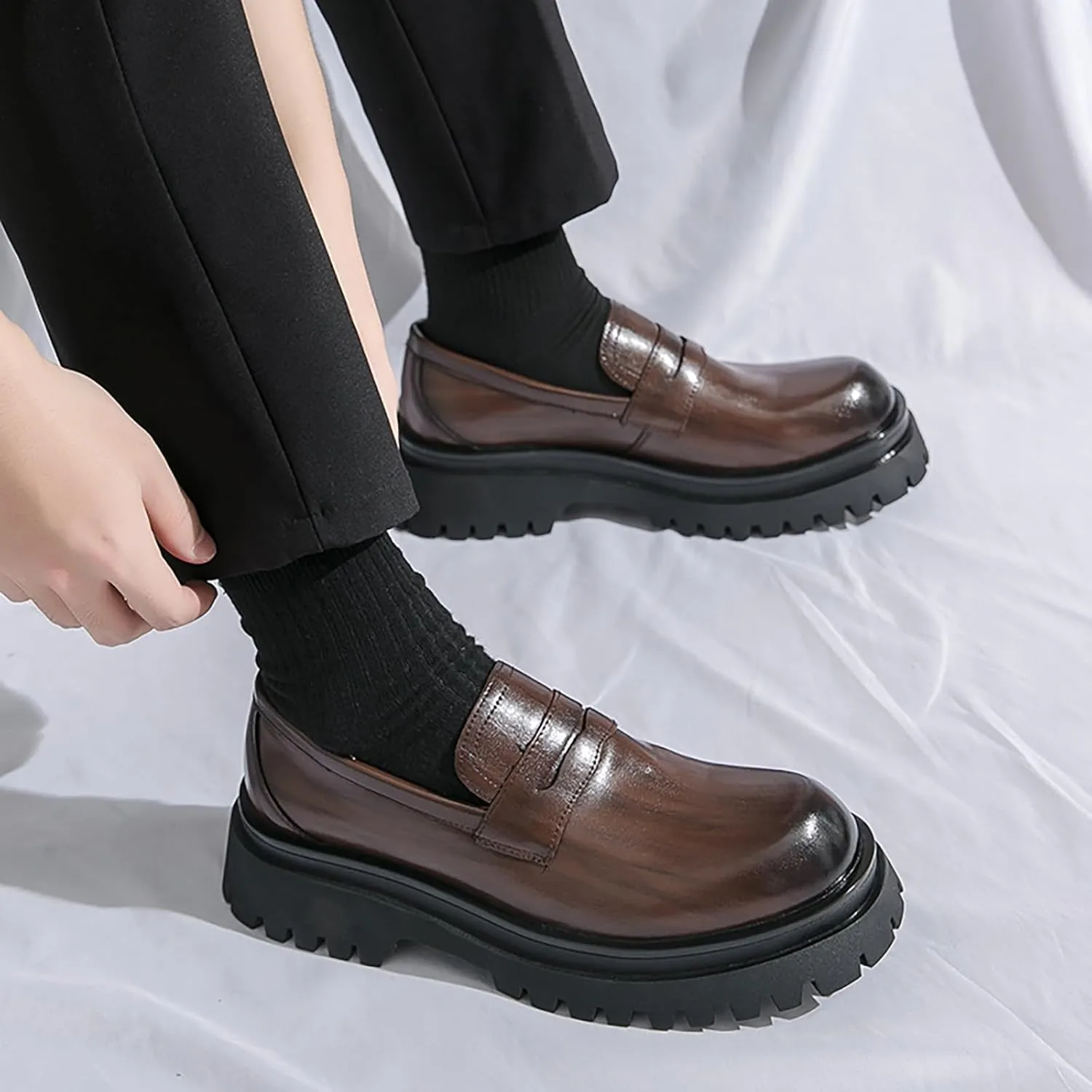 Men's Leather Platform Slip-On Loafers Round Top Chunky Heel Lug Sole Penny Dress Shoes Low Top Non-Slip Comfortable Work Business Shoes