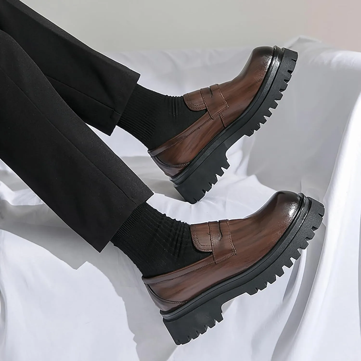Men's Leather Platform Slip-On Loafers Round Top Chunky Heel Lug Sole Penny Dress Shoes Low Top Non-Slip Comfortable Work Business Shoes