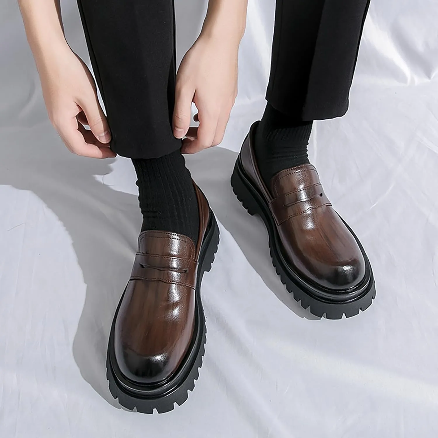 Men's Leather Platform Slip-On Loafers Round Top Chunky Heel Lug Sole Penny Dress Shoes Low Top Non-Slip Comfortable Work Business Shoes