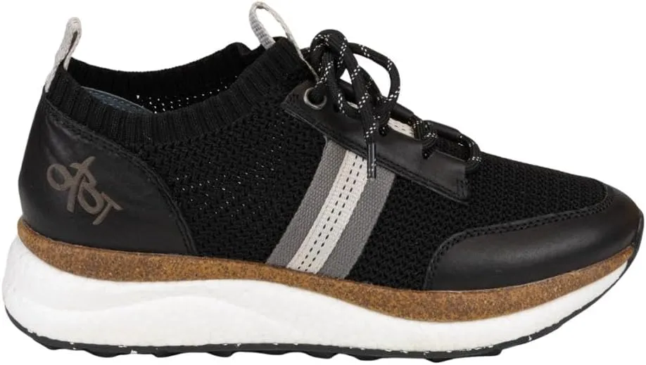 OTBT Women's Speed Sneaker