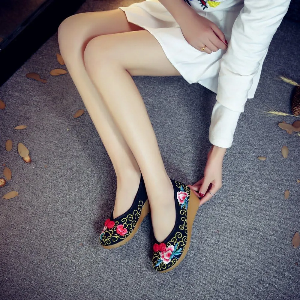 Qhome Women's Floral Embroidery Frog Linen Comfortable Casual Walking Canvas Wedges Loafers Shoes