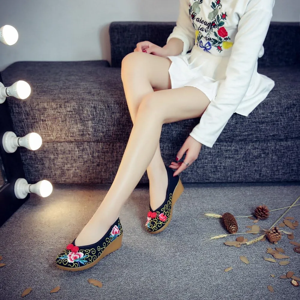 Qhome Women's Floral Embroidery Frog Linen Comfortable Casual Walking Canvas Wedges Loafers Shoes