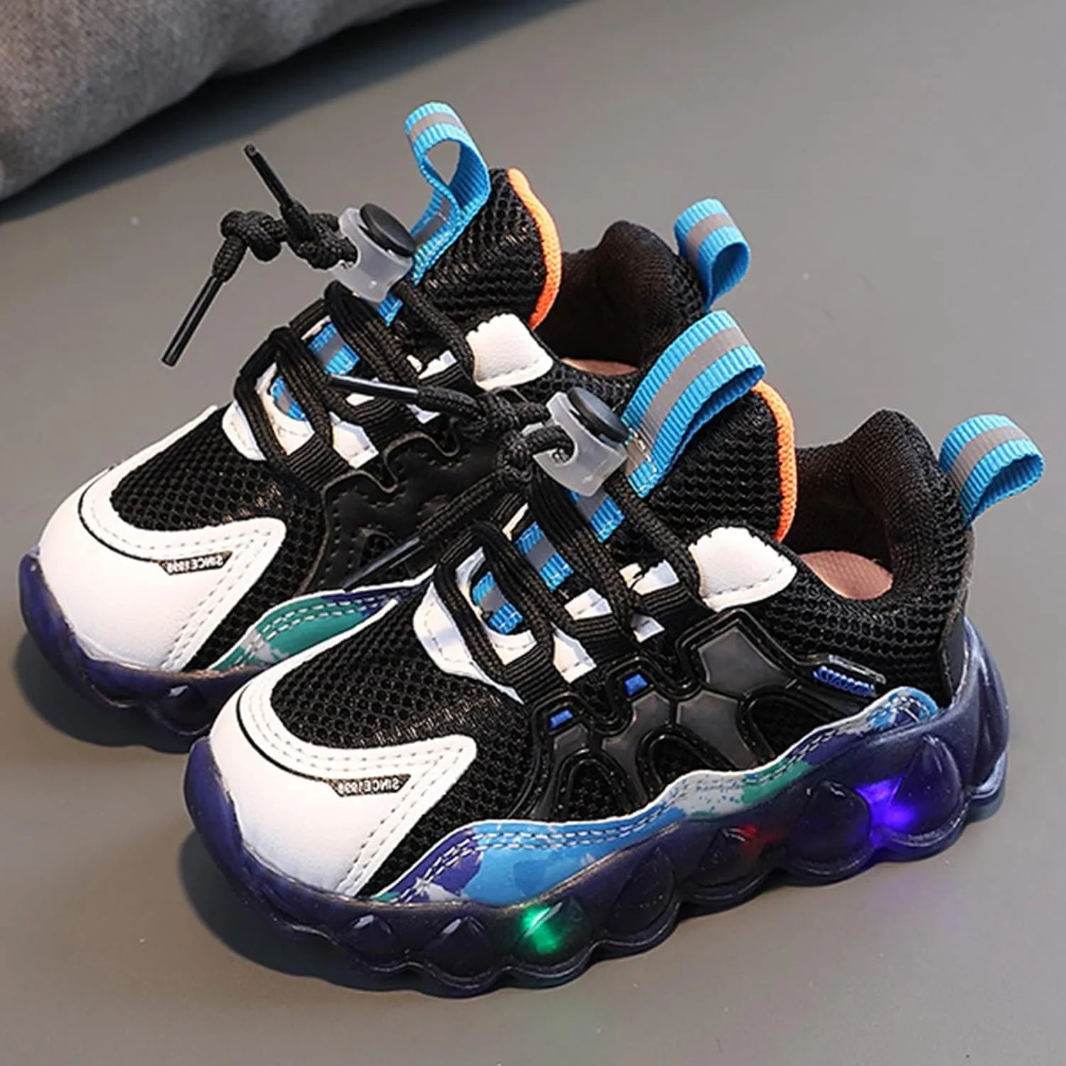sfdgfhyf Children Summer Sandals Fashion Light On LED Baby Shoes Casual Shoes Boy Sport Shoes Soft Sole Kids Sport Shoes