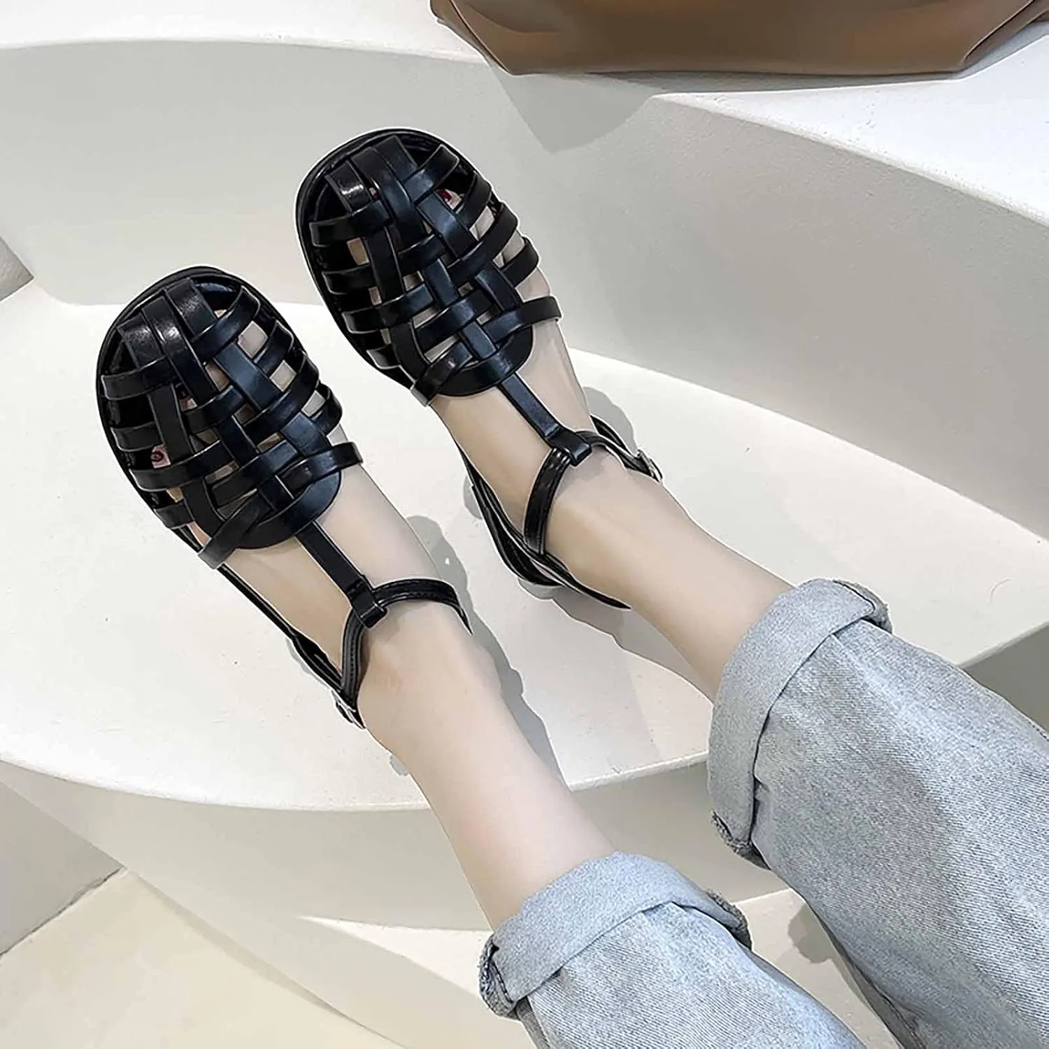 Summer Women's Sandals Flat Comfortable Woven Toe Cap Sandals Roman Fashion T Strap Retro Sandal Shoes Beach Slippers