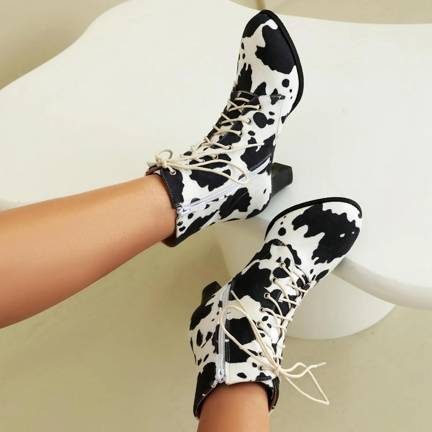 Uniquelly Women Vintage Victorian Boots Kitten Heel Lace Up Ankle Boots 70s Witch Granny Booties Side Zipper Round Toe Victorian Shoes