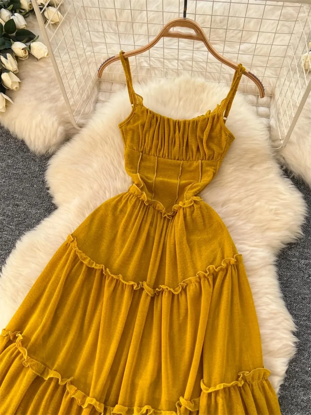 Womens Backless Holiday Beach Long Dress Sleevless Spaghetti Strap Pleated Party Dresses