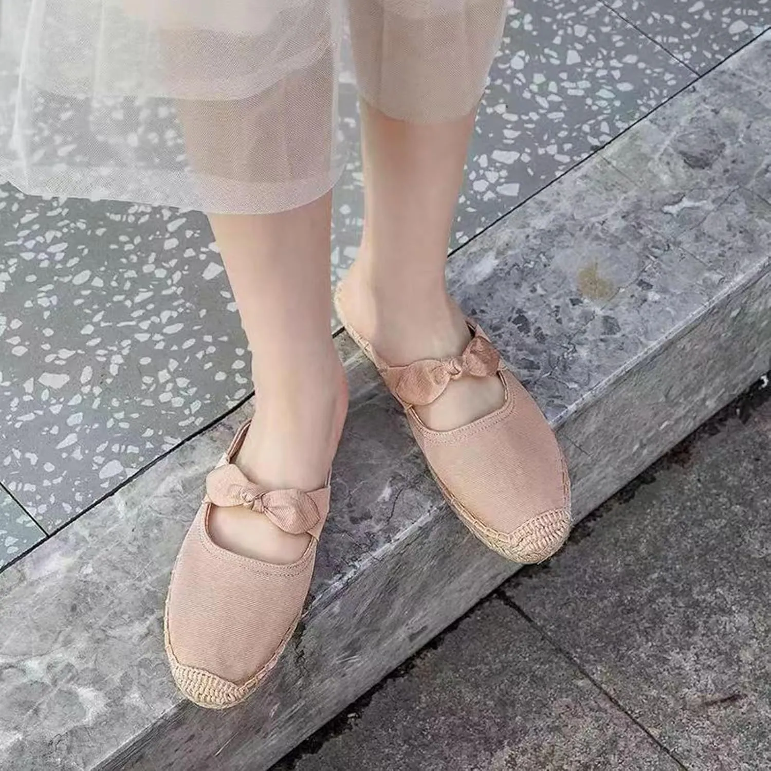 Women's Fashion Canvas Bow Espadrille Flat Mules Comfort Closed Round Toe Slip-On Backless Loafers Summer Casual Walking Slides