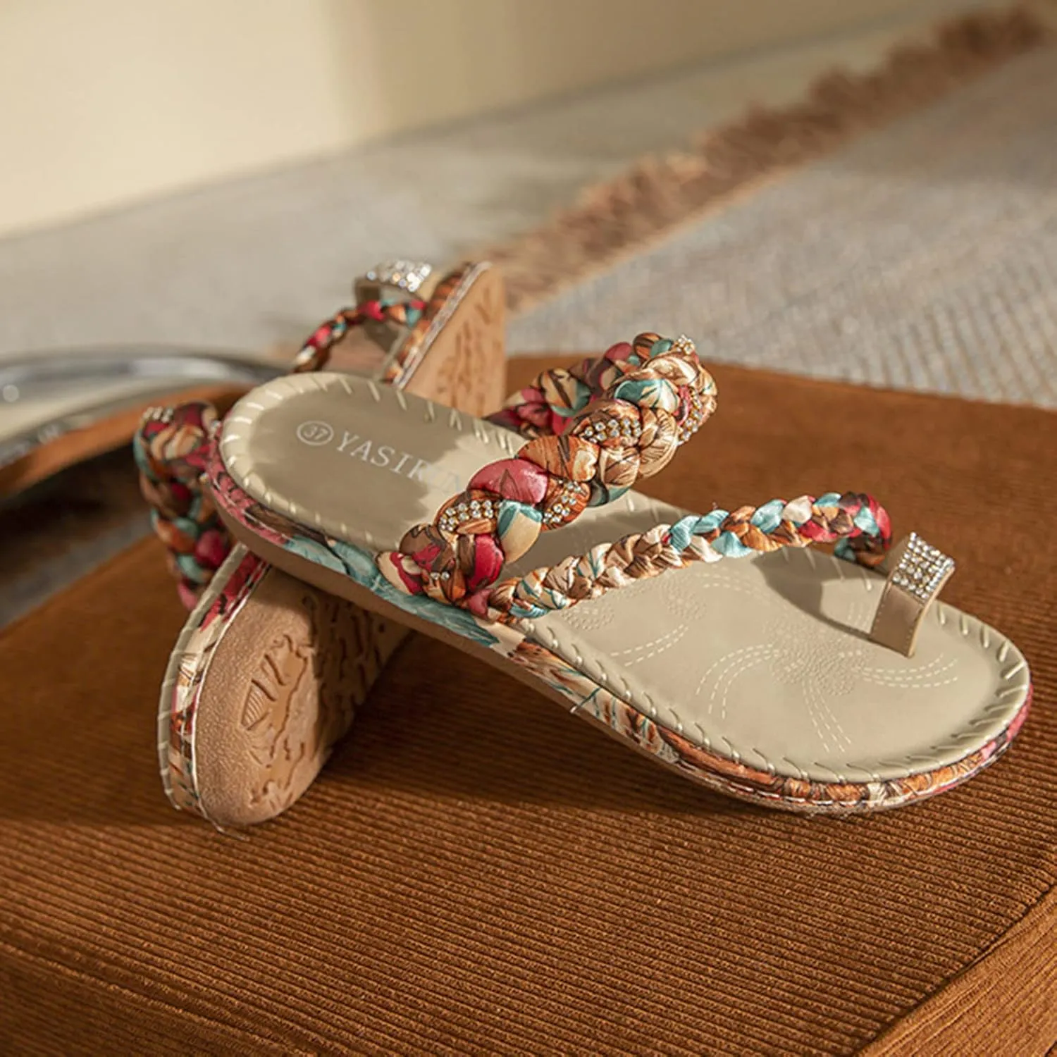 Women's Flat Sandals Summer Beach Bohemian Sandal Fashion Rhinestone Beaded Non Slip Boho Sandals Slides