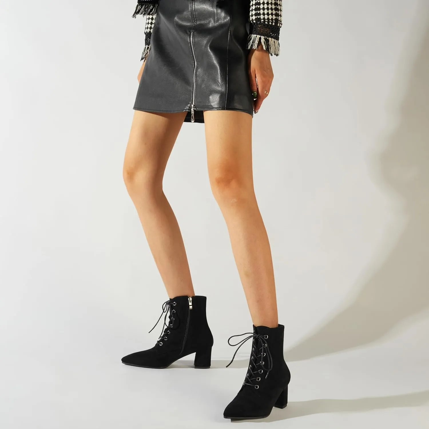 Z.Oufeier Women's Chunky Ankle Boots with Low Block Heel Fashion Leather Lace Up Pointed Toe Heeled Booties